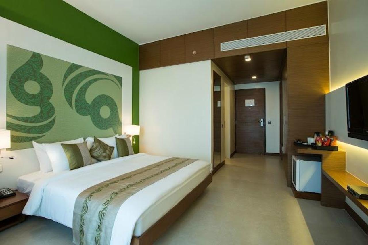 The Fern Residency Mumbai Hotel Exterior photo