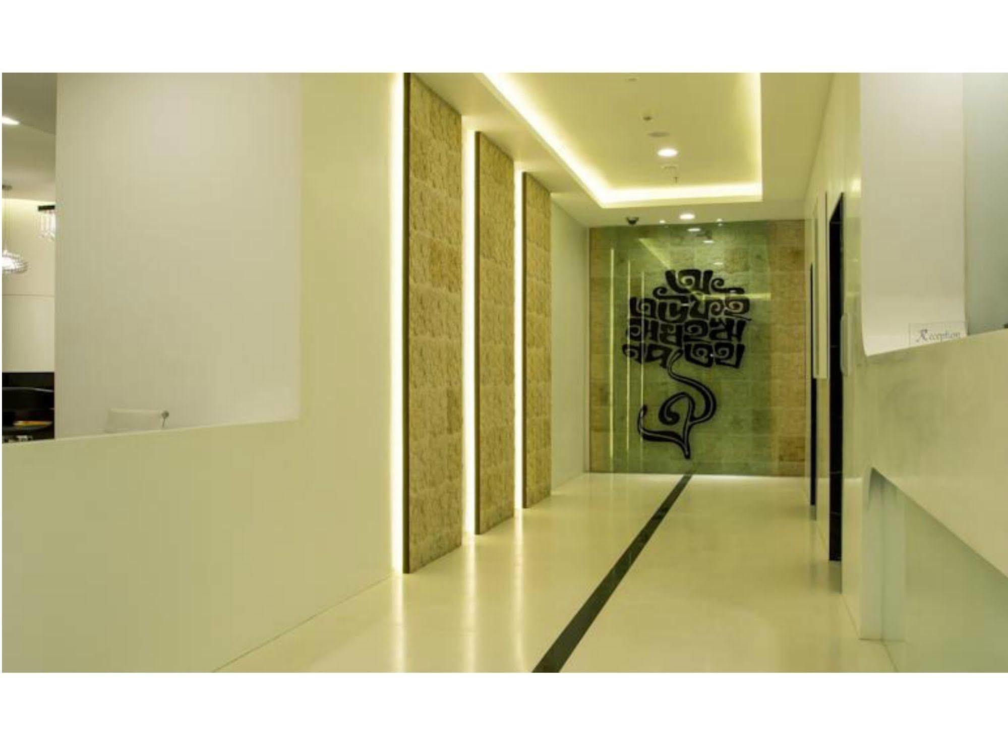 The Fern Residency Mumbai Hotel Exterior photo